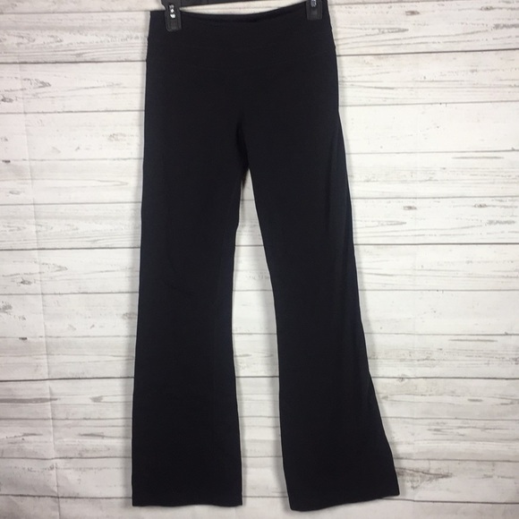lululemon athletica Pants - Lululemon black groove pants size 6